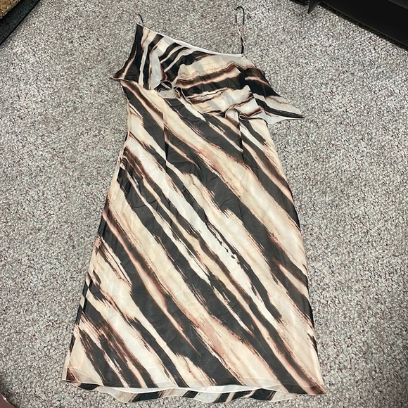 Kenneth Cole New York Dresses & Skirts - New 100% silk midi dress